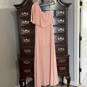 Women’s LuLus Size Small dress. Wore 1x for mommy and me photos.